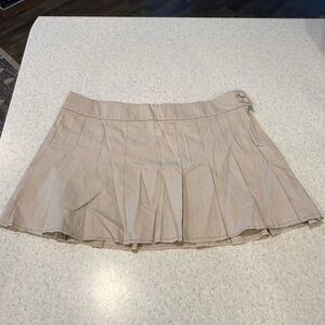Women’s American Eagle Mini Skirt w/ Pleats, 8